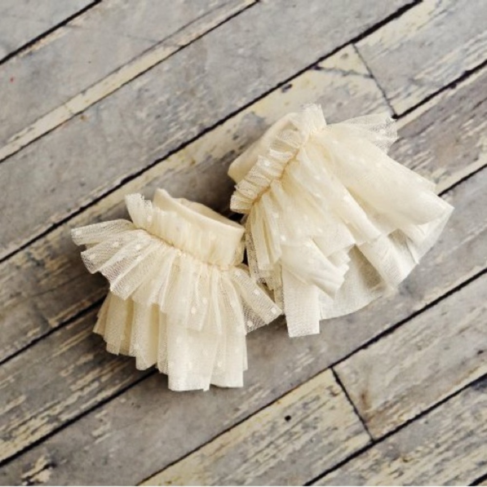 Persnickety | Cream Ivory Lace Cuffs | Medium (3-5 Years)